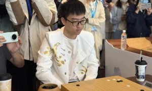 棋圣战决战三番棋柯洁先声夺人，时隔四年冲击三连冠