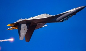 央妈干脆摊牌！歼-16编号“1518”高清曝光，批产实锤450架