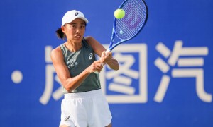 原创 
            三盘险胜晋级！老将张帅7年后重返武网16强，将战3号种子高芙