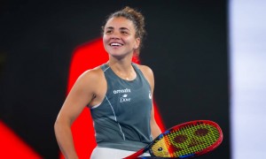 原创 
            首胜斯瓦泰克！鲍里妮首进武网四强，第18次晋级巡回赛半决赛