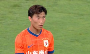 原创 
            李小恒只进关键球，泰山队5年合同锁住，谢文能退步明显，2外援平庸