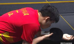 原创 
            输勒布伦后三局全因失误丢分，谁注意王皓场边指导？林诗栋还是嫩