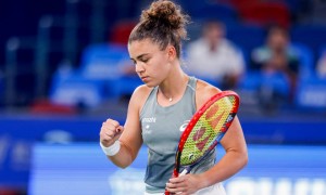 原创 
            苦战三盘惜败出局！袁悦遭逆转不敌鲍里妮，无缘武网16强